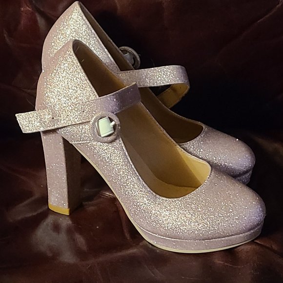 NEW Light Pink Sparkly Heels - Picture 1 of 2